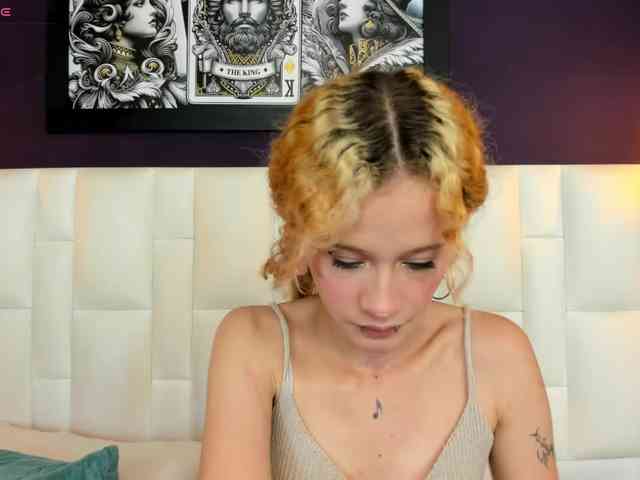 Erika-Thompson webcam