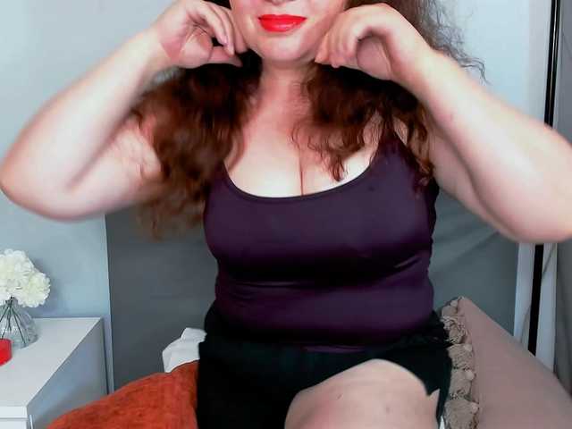 ElisabethAmore live cam on BongaCams