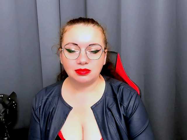 ElisabethAmore live cam on BongaCams
