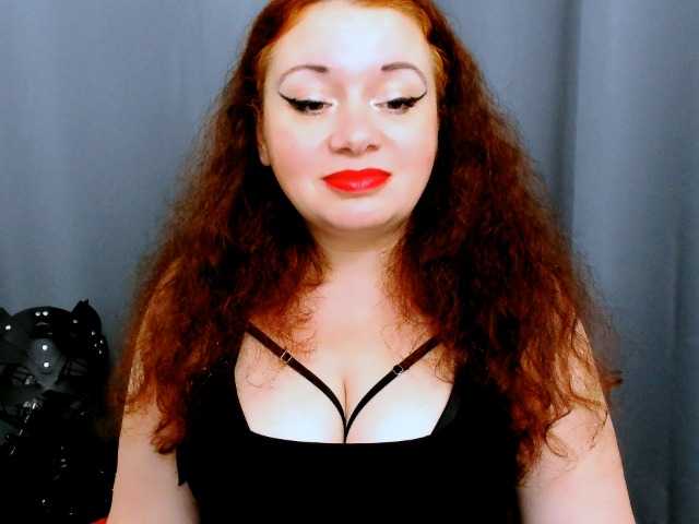 ElisabethAmore live cam on BongaCams