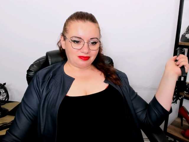 ElisabethAmore live cam