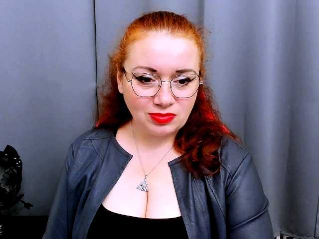 MistressElisabeth live cam preview