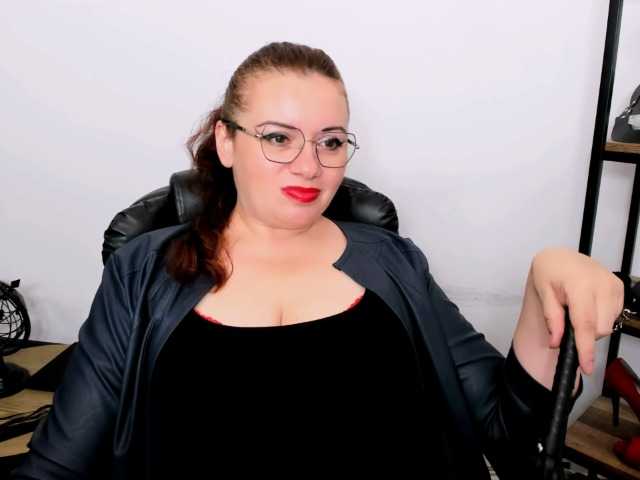 ElisabethAmore live cam