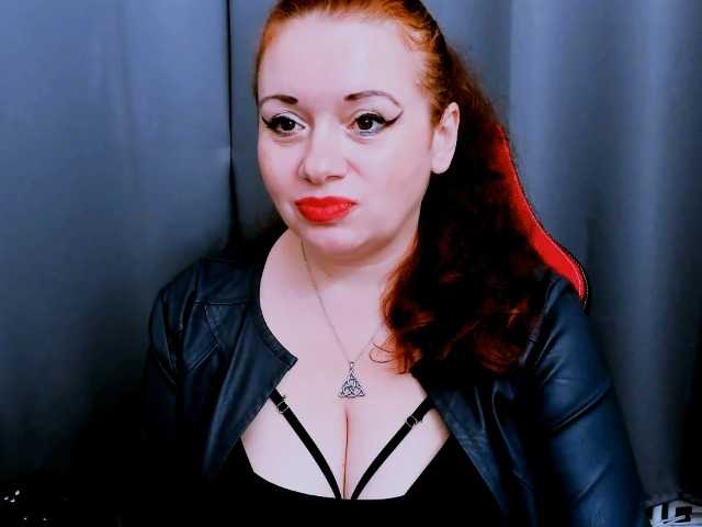ElisabethAmore live cam