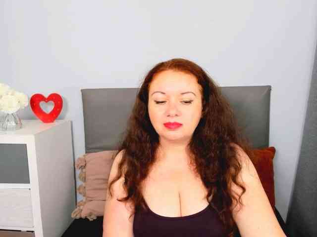ElisabethAmore webcam