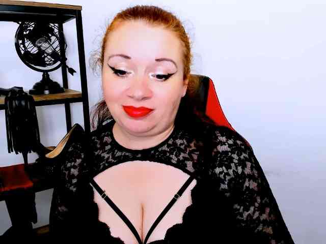 Model: MistressElisabeth