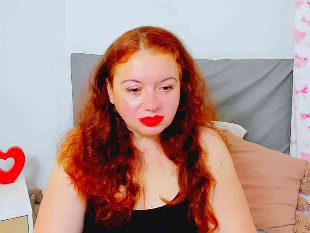 ElisabethAmore webcam