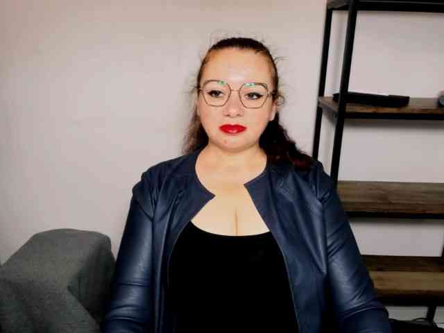 Model: MistressElisabeth