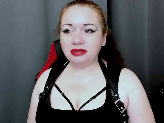 Model: MistressElisabeth