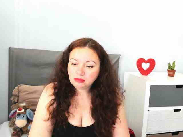 ElisabethAmore webcam