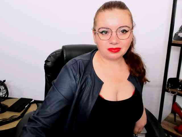 Model: MistressElisabeth