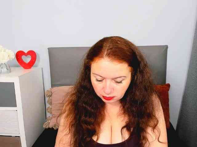 ElisabethAmore webcam