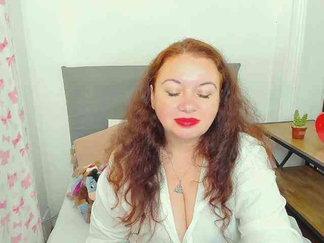 ElisabethAmore webcam