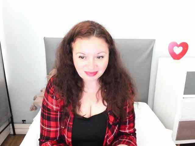 ElisabethAmore webcam