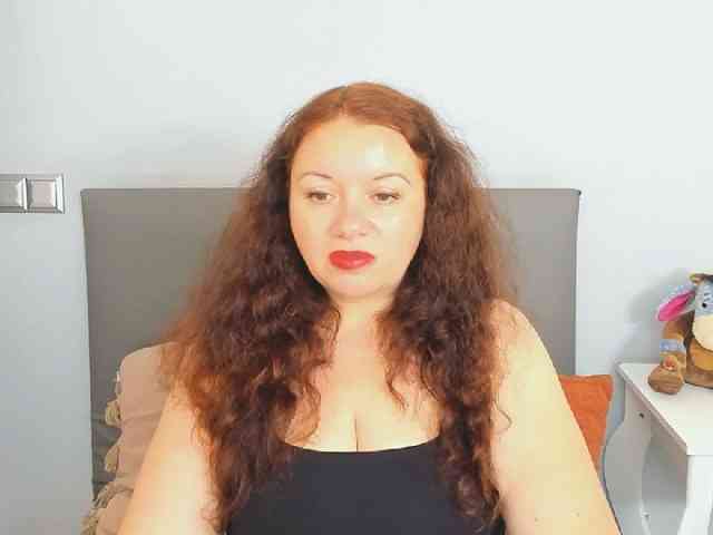 ElisabethAmore webcam