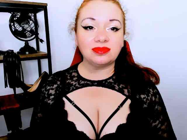 Model: MistressElisabeth