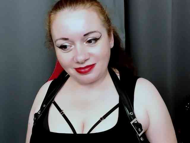 Model: MistressElisabeth