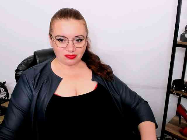 Model: MistressElisabeth