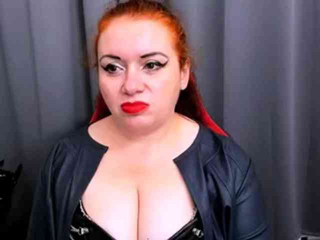 Model: MistressElisabeth