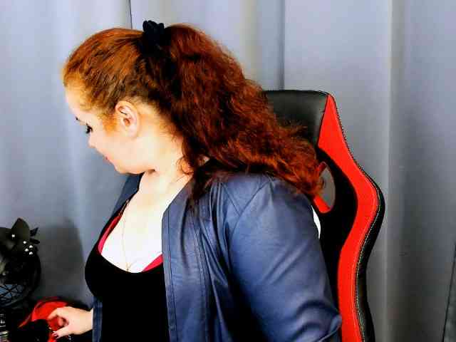 Model: MistressElisabeth