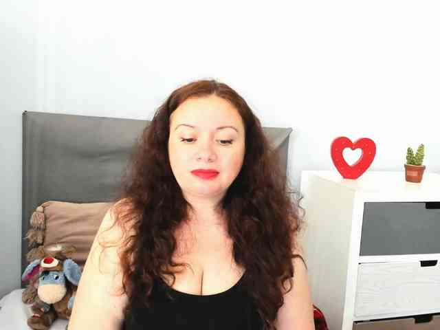 ElisabethAmore webcam