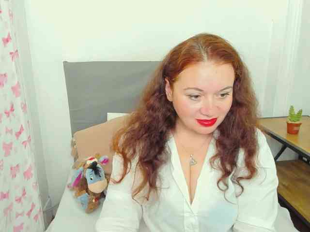 ElisabethAmore webcam