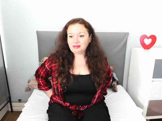 ElisabethAmore webcam