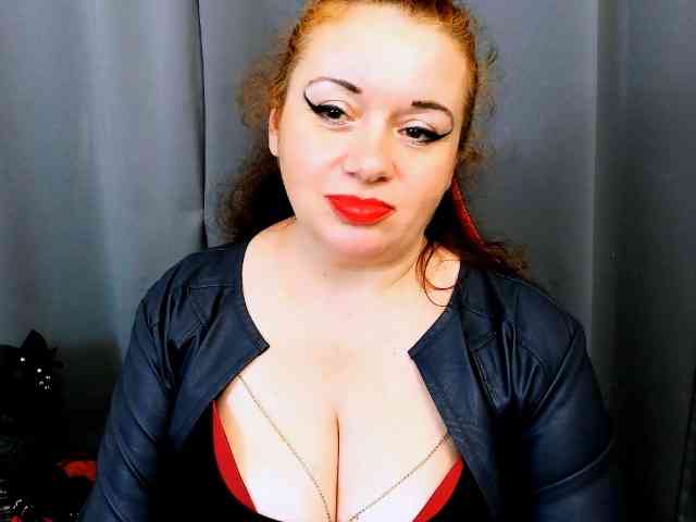 Model: MistressElisabeth