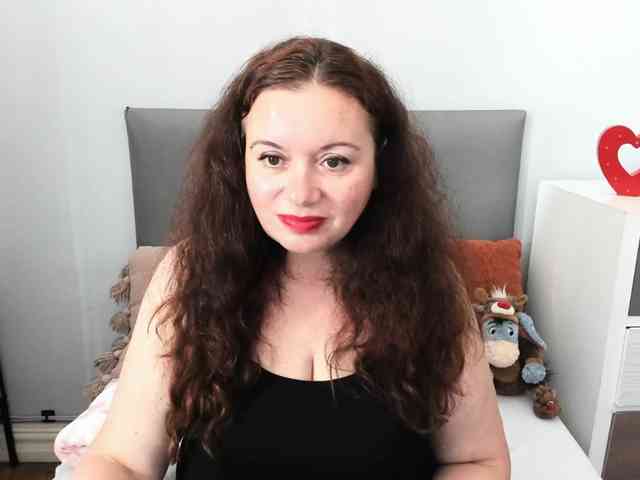 ElisabethAmore webcam