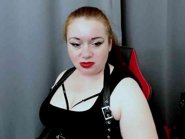 Model: MistressElisabeth