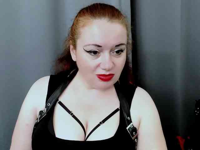 Model: MistressElisabeth