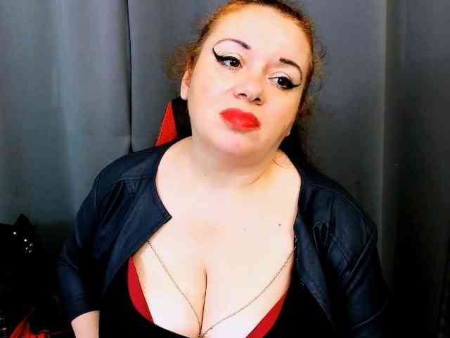 Model: MistressElisabeth