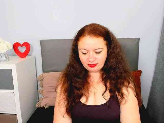 ElisabethAmore webcam