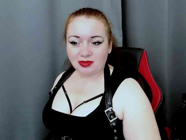 Model: MistressElisabeth