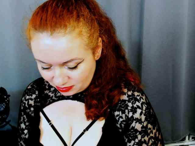 Model: MistressElisabeth