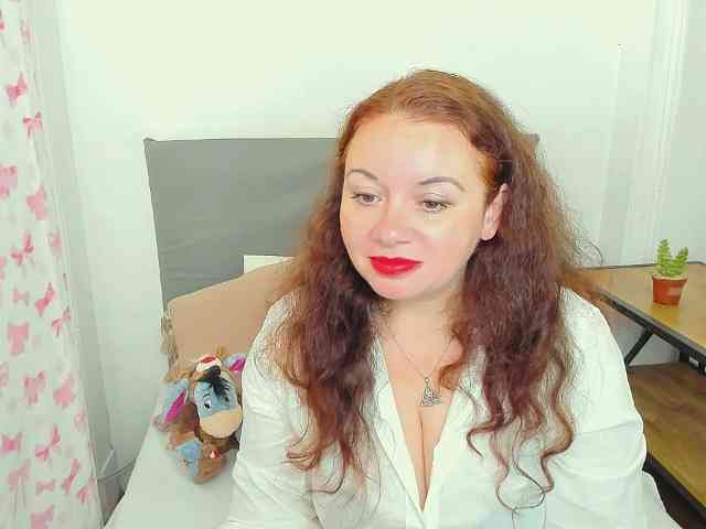 ElisabethAmore webcam