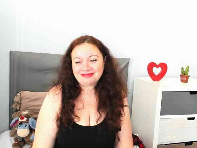 ElisabethAmore webcam