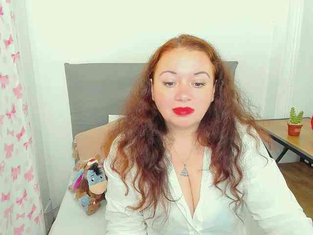 ElisabethAmore webcam