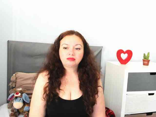 ElisabethAmore webcam
