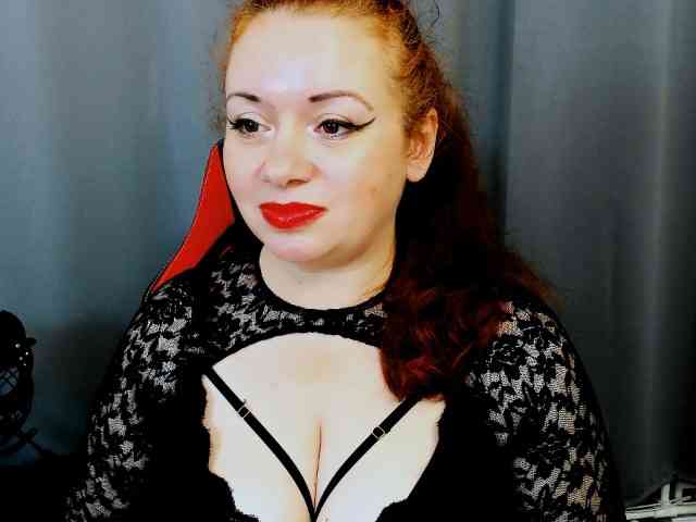 Model: MistressElisabeth