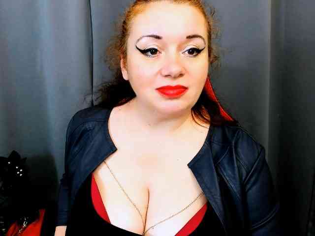 Model: MistressElisabeth