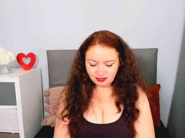 ElisabethAmore webcam