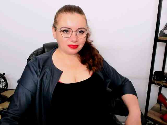 Model: MistressElisabeth