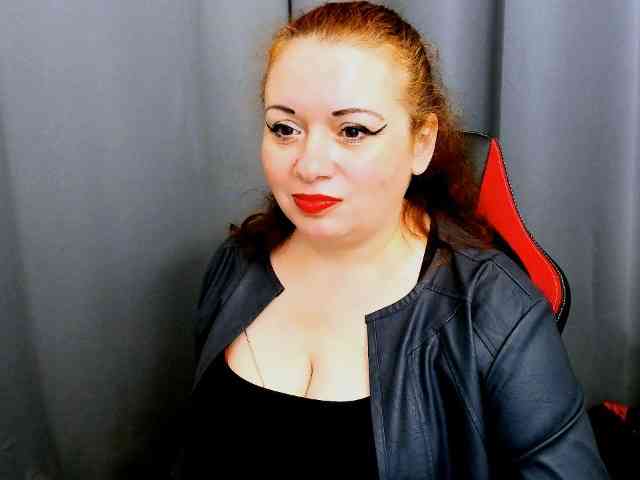 Model: MistressElisabeth