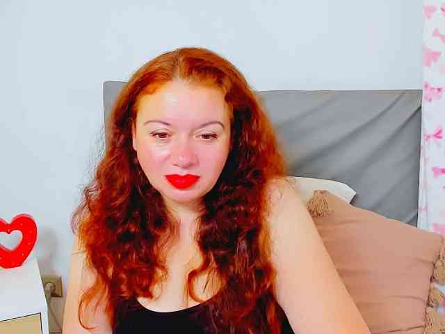 ElisabethAmore webcam