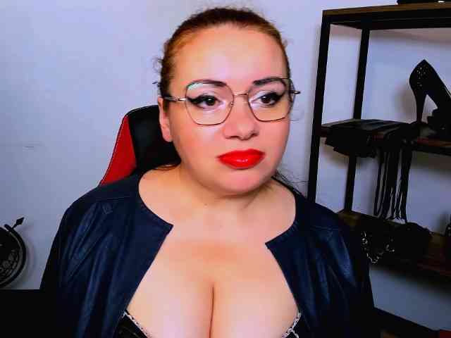 Model: MistressElisabeth