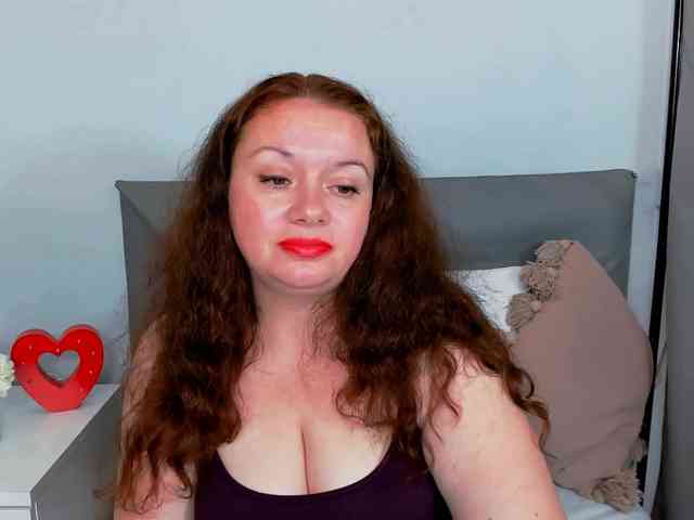 ElisabethAmore webcam