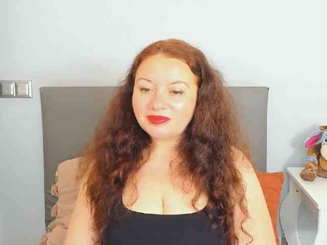 ElisabethAmore webcam