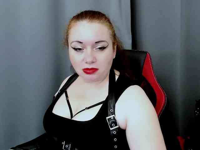 Model: MistressElisabeth