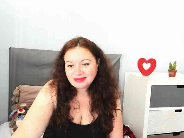 ElisabethAmore webcam